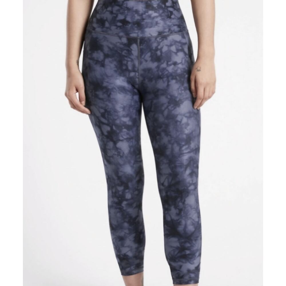 Athleta Salutation Stash Pocket Printed Tight